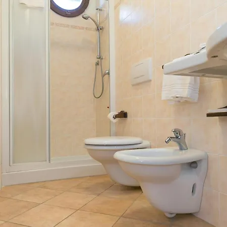 Il Girasole - Limone Farm stay